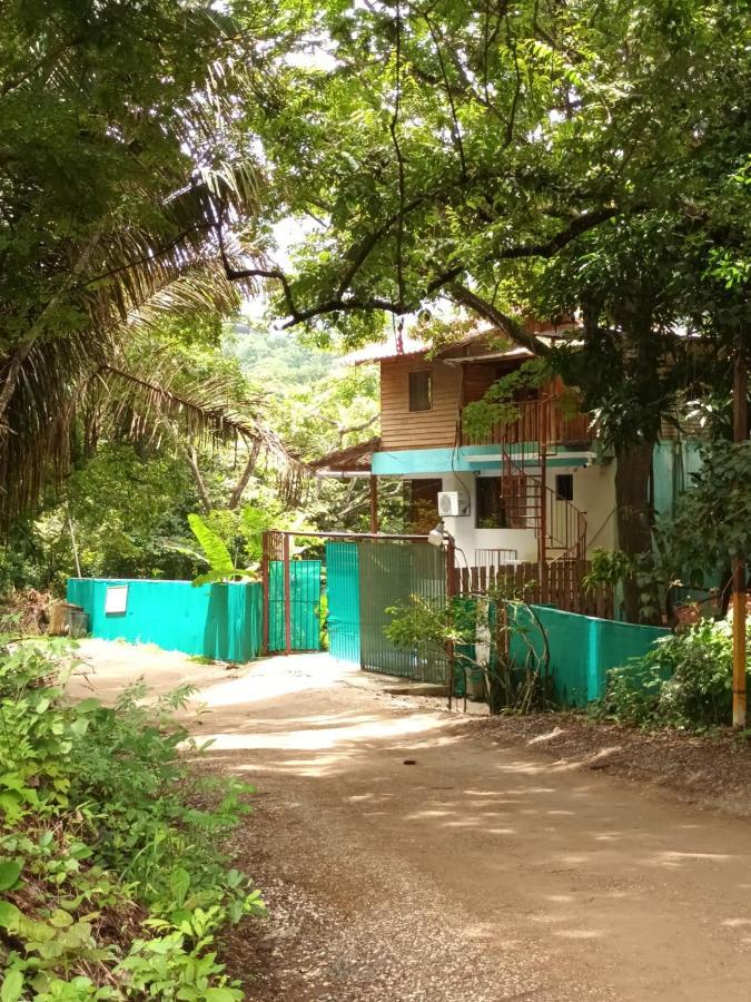 דירות נוסארה Chicama : Burnt Toast Surfcamp מראה חיצוני תמונה